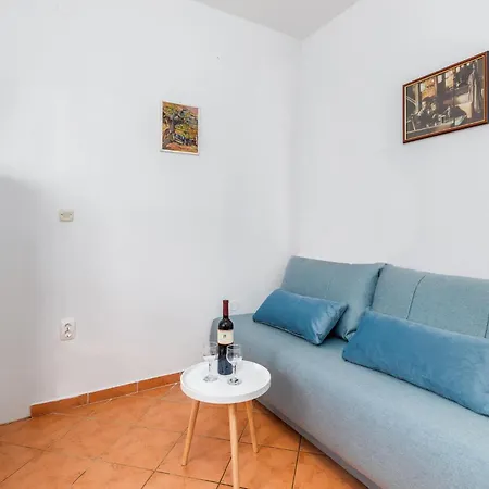 1 Bedroom Awesome In
