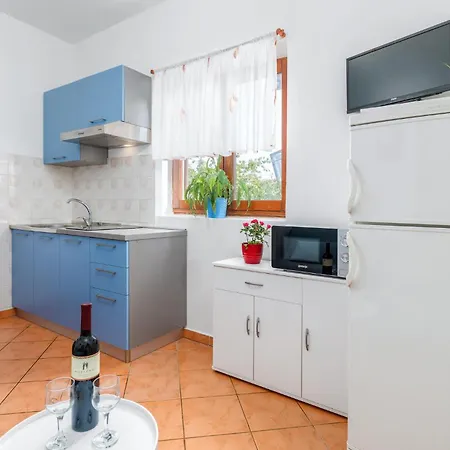 Apartament 1 Bedroom Awesome In *