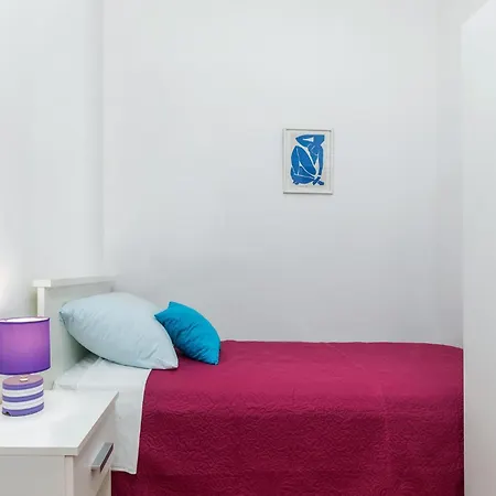 1 Bedroom Awesome In Fažana